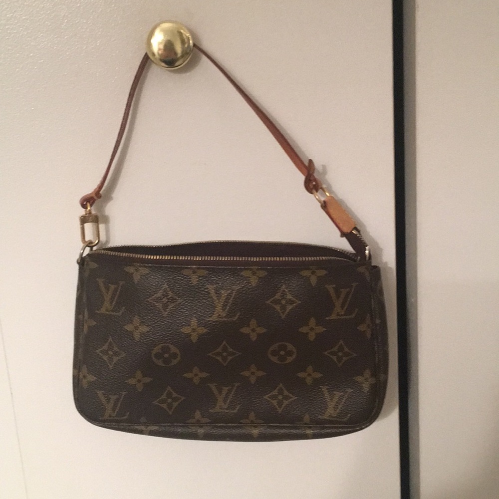 Louis Vuitton purse
