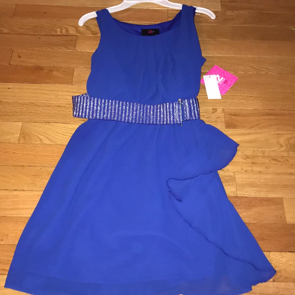 NWT gorgeous blue dress 👗