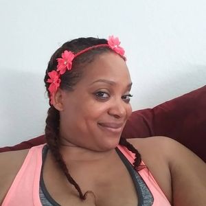 Meet your Posher, Monica