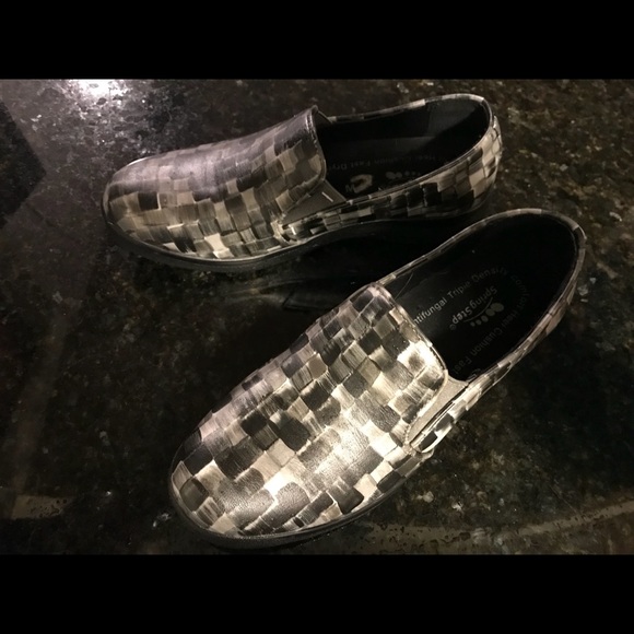 spring step non slip shoes