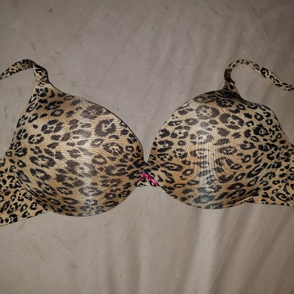Leopard print bra, perfect condition
