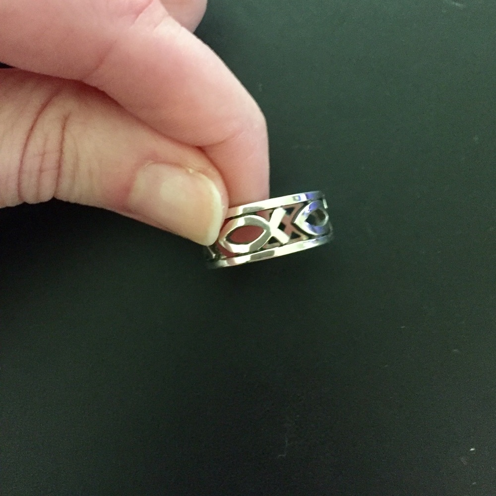 James Avery Silver Itchus Band Ring (6.5) - Picture 1 of 3