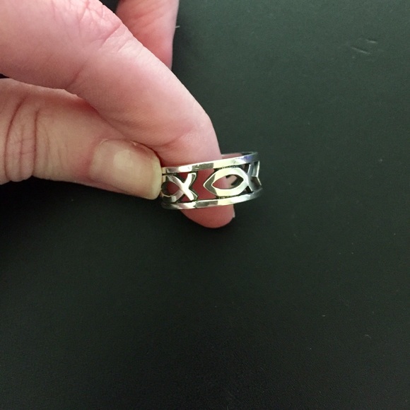 James Avery Silver Itchus Band Ring (6.5) - Picture 2 of 3