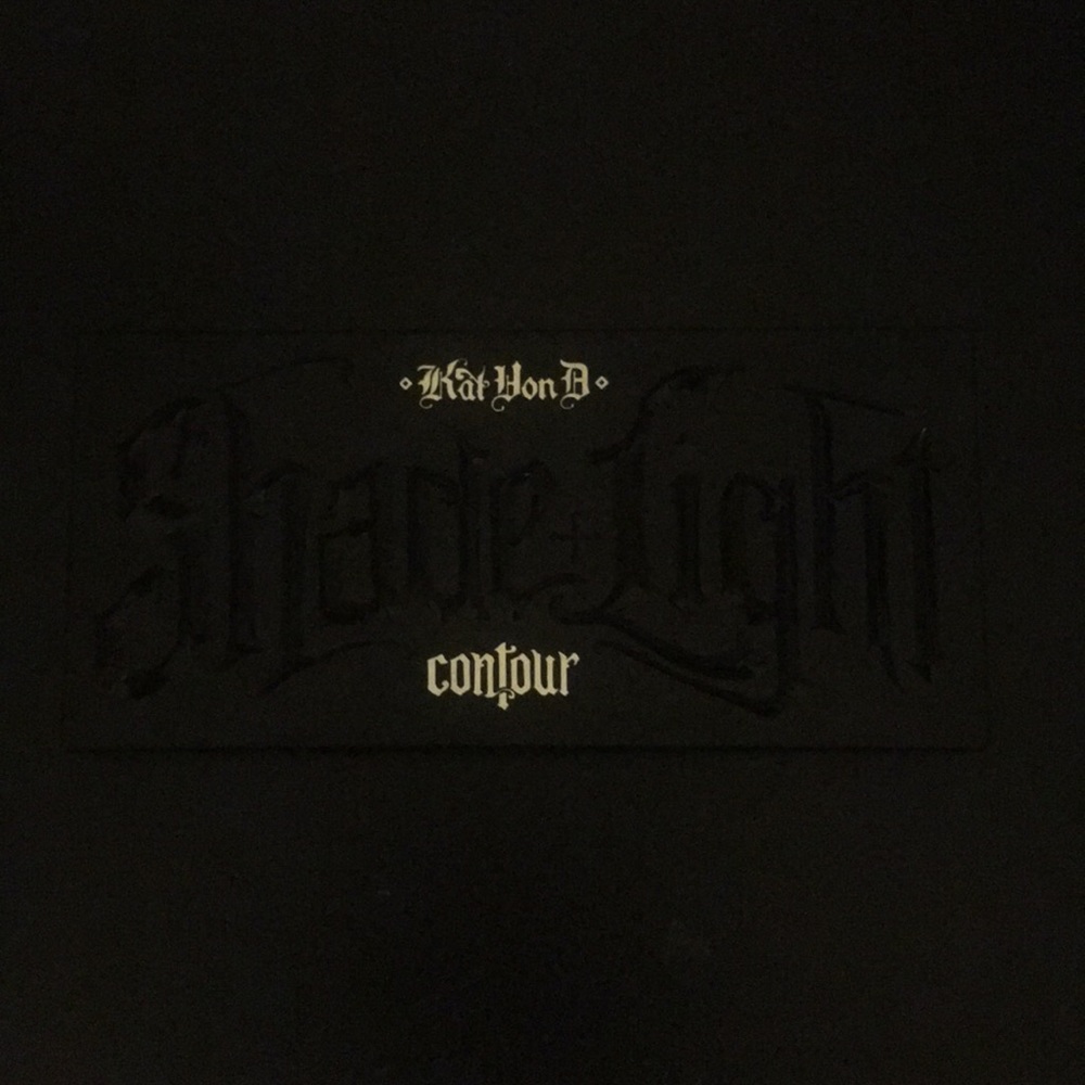 Kat Von D shade in light palette