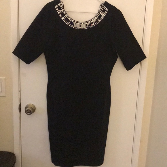 New! Black bodycon dress with jeweled neckline - Picture 1 of 2
