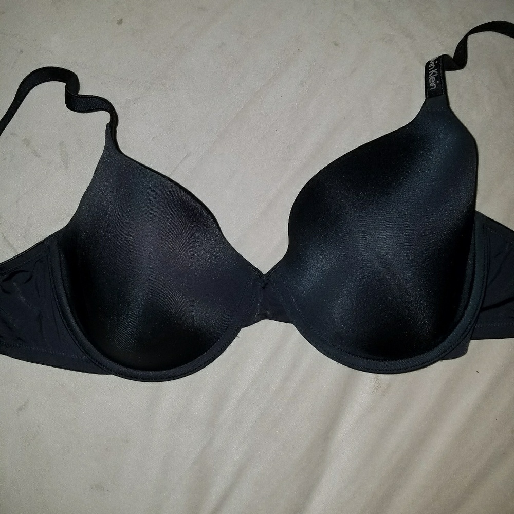 Calvin Klein T Shirt Bra