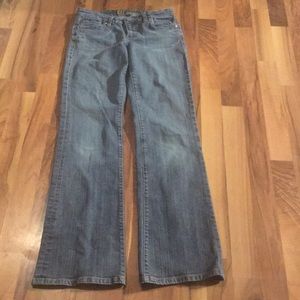 Blue Kut From The Kloth Size 2 Boot Cut Jeans