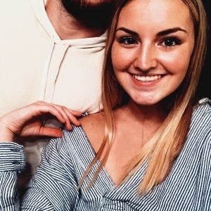 Meet your Posher, Shea