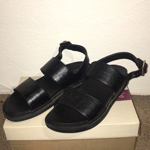 F21 Platform Sandals Like New