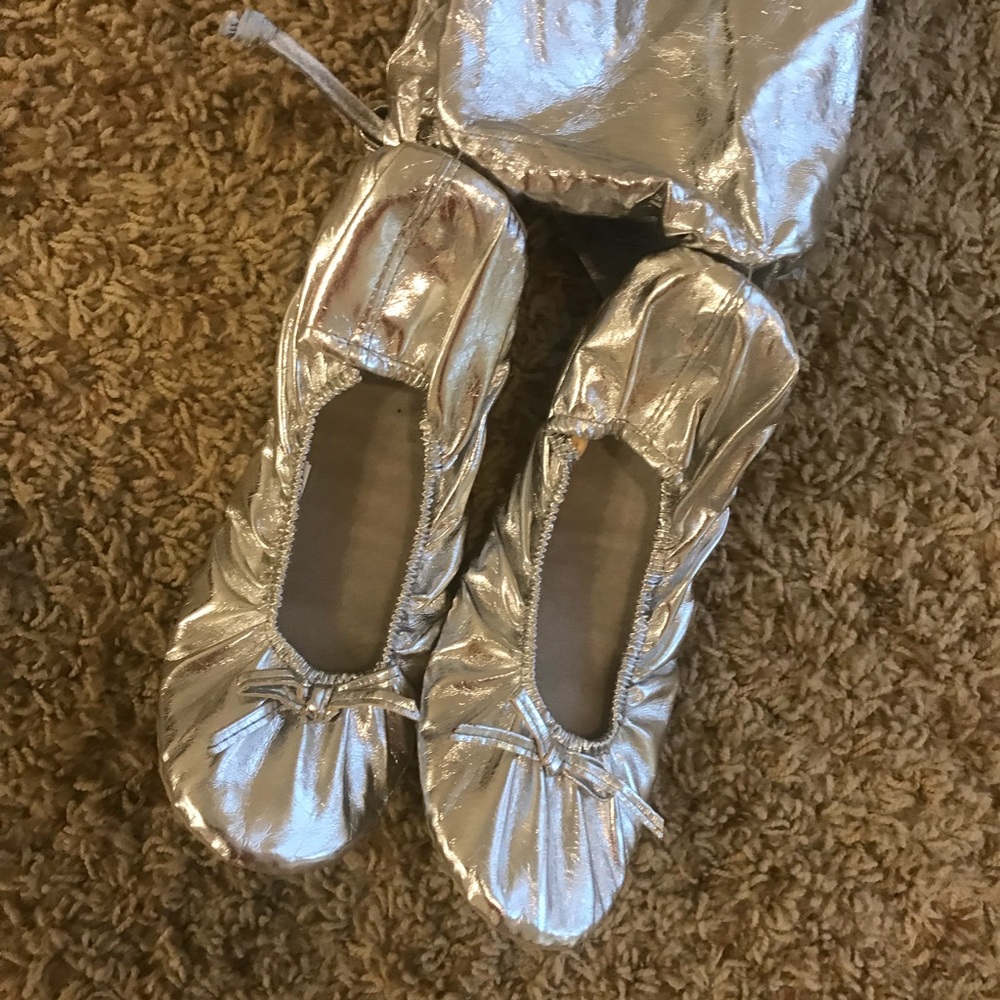 Xhileration silver slippers