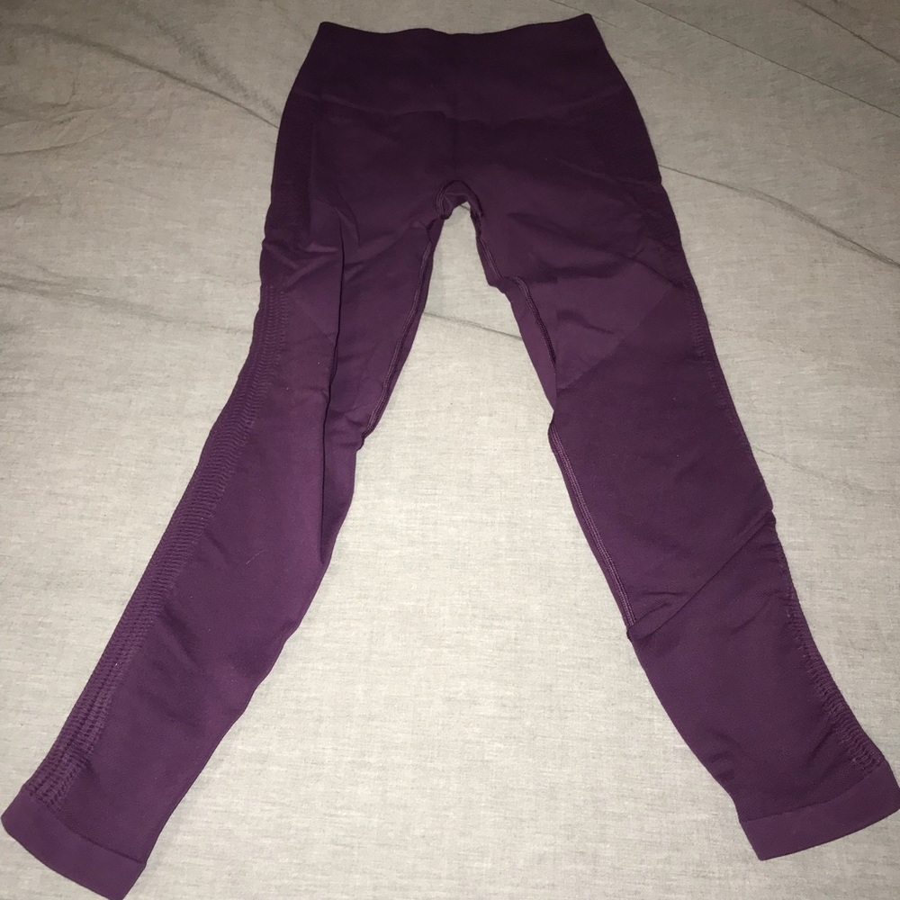 Lululemon purple leggings