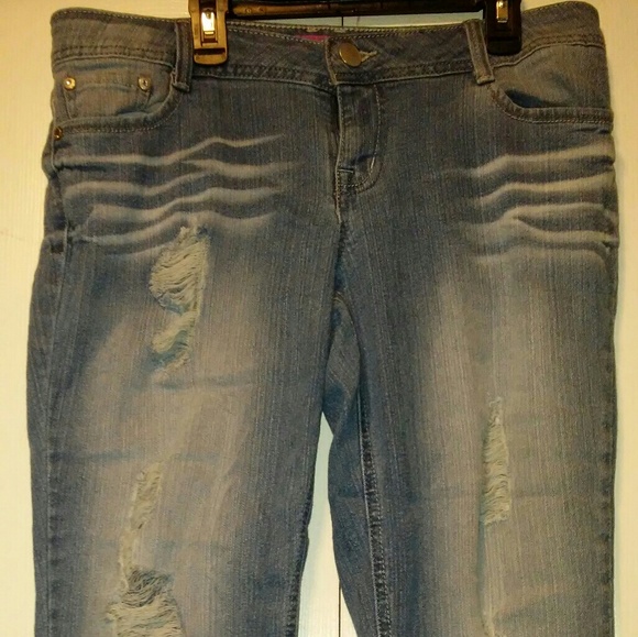 Capris - Picture 1 of 2