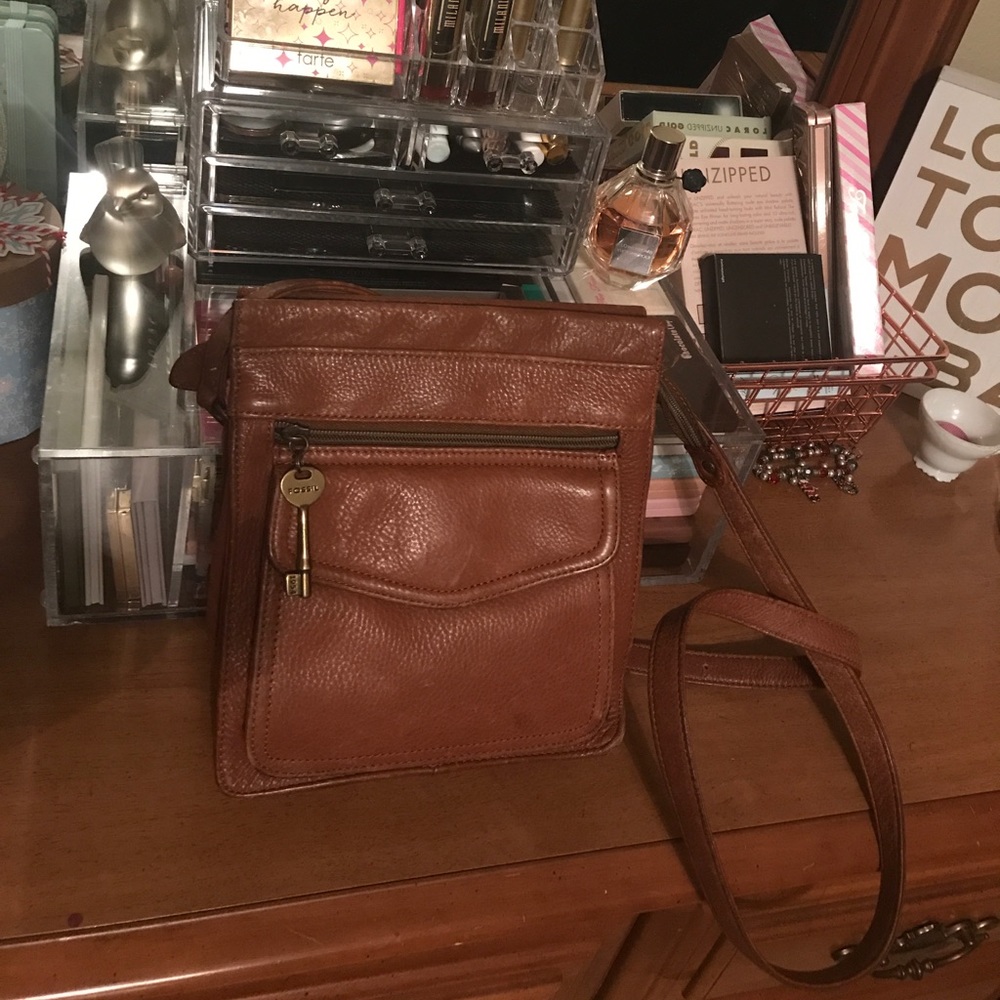 Brown leather fossil crossbody