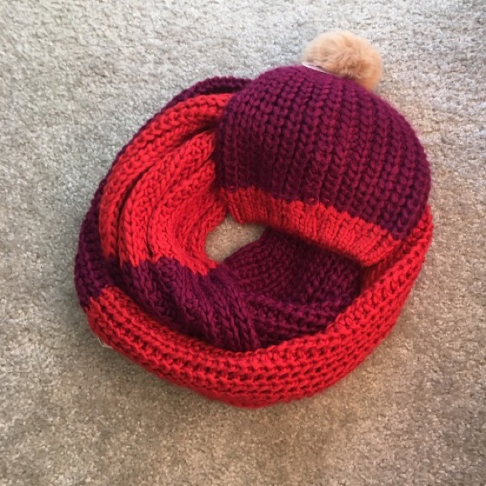 LOFT Block Color Scarf & Hat Set