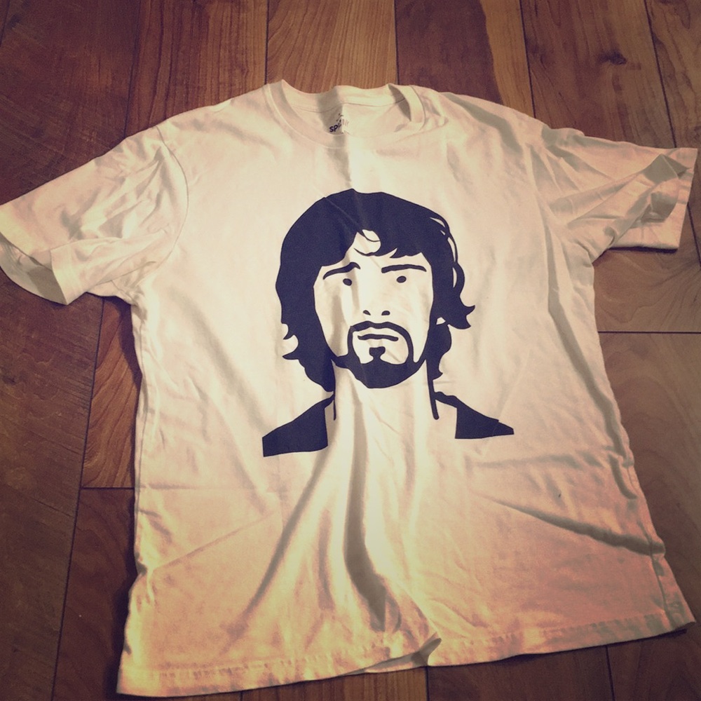 White Uniqlo T shirt with graphic