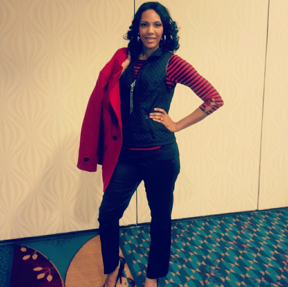 Meet your Posher, Vee - Picture 2 of 4