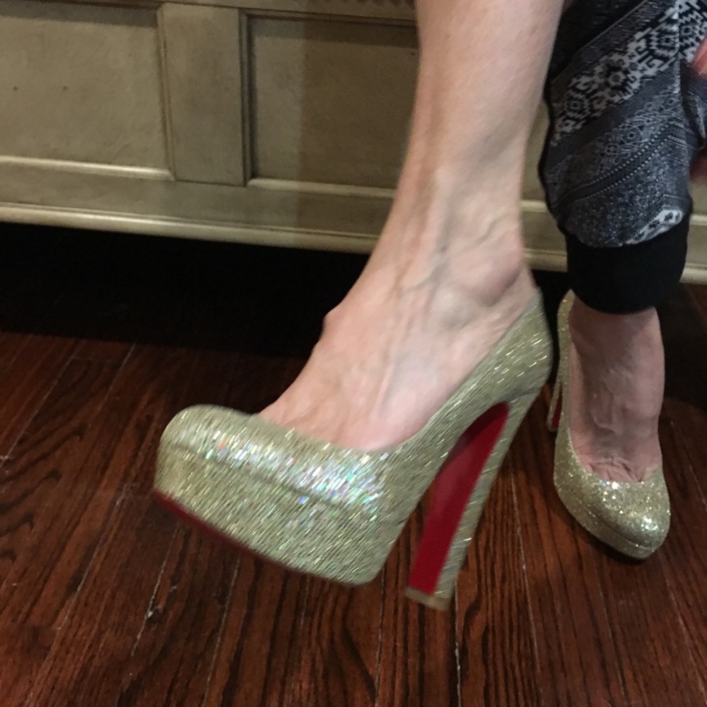 Christian Laubotin Size 37.5 original