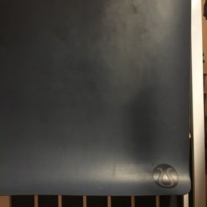 Lululemon yoga mat
