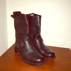 Frye engineer boots size 5.5 EUC