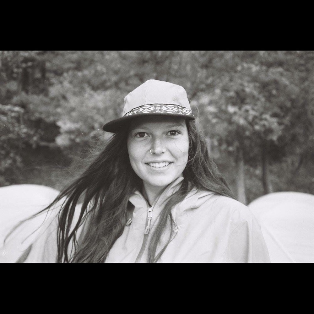 Meet your Posher, Holly