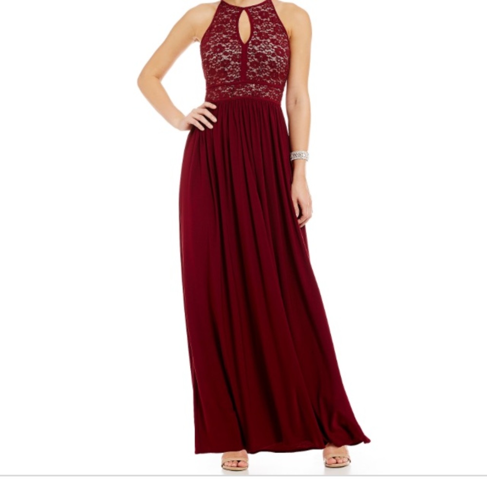 Lace  Keyhole Neck Gown