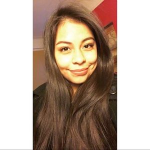 Meet your Posher, Andrea