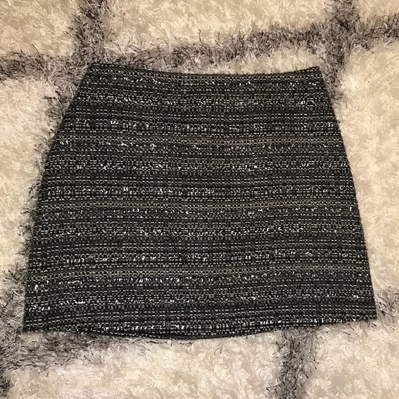 ❌Sold❌ Tory Burch Ada Metallic Silver Tweed Skirt - Picture 3 of 8