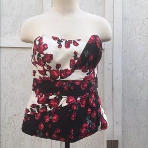 Women’s White House Black Market Crop Top Size 8