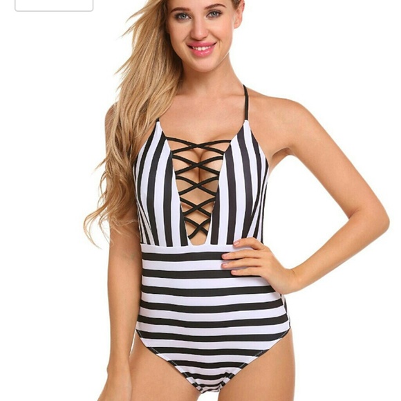 ekouaer Other - Black & white striped one-piece swimsuit
