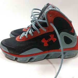 Men basketball sneaker