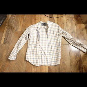 Gingham long sleeved shirt. Banana republic