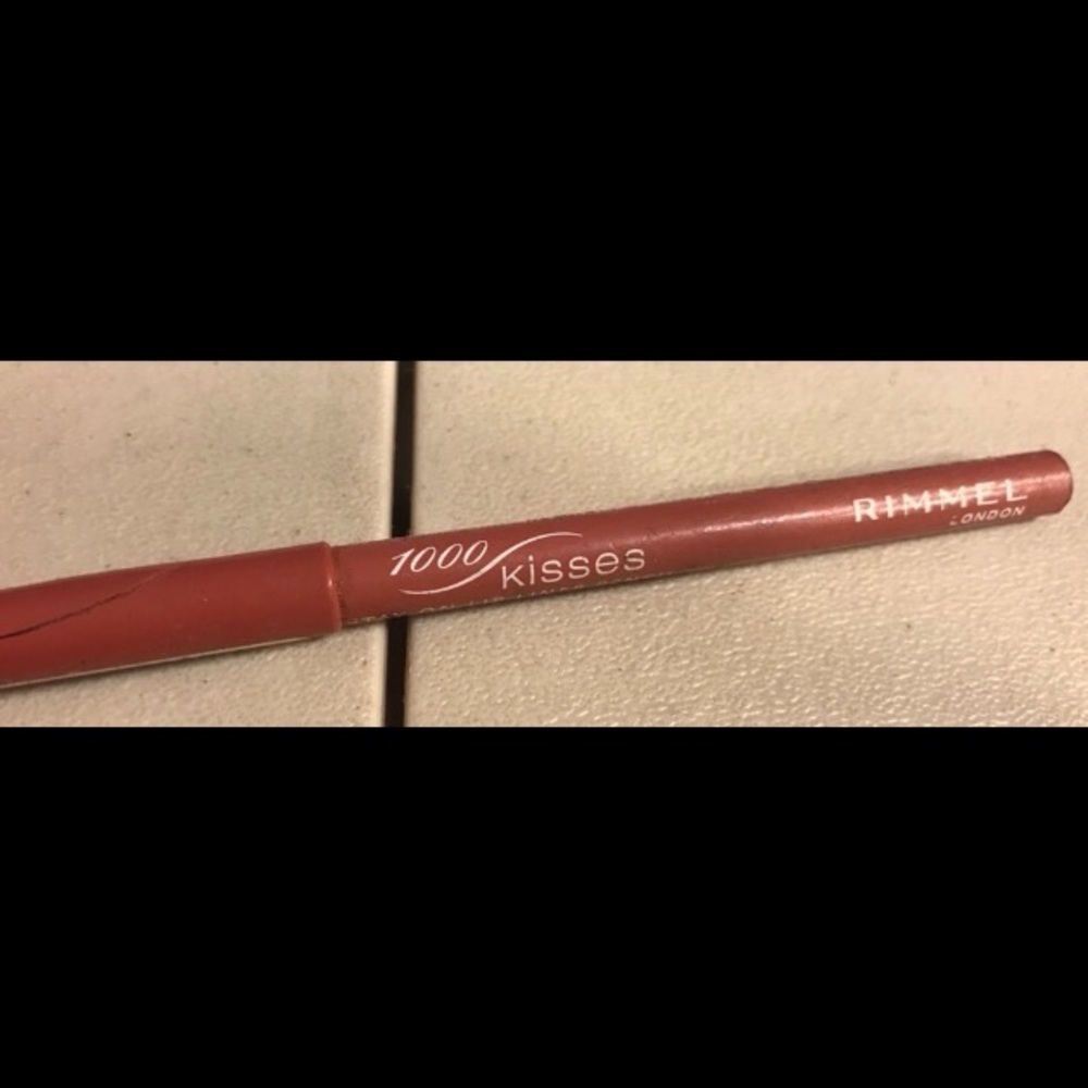 Rimmel 1000 Kisses. GAVE AS GIFT