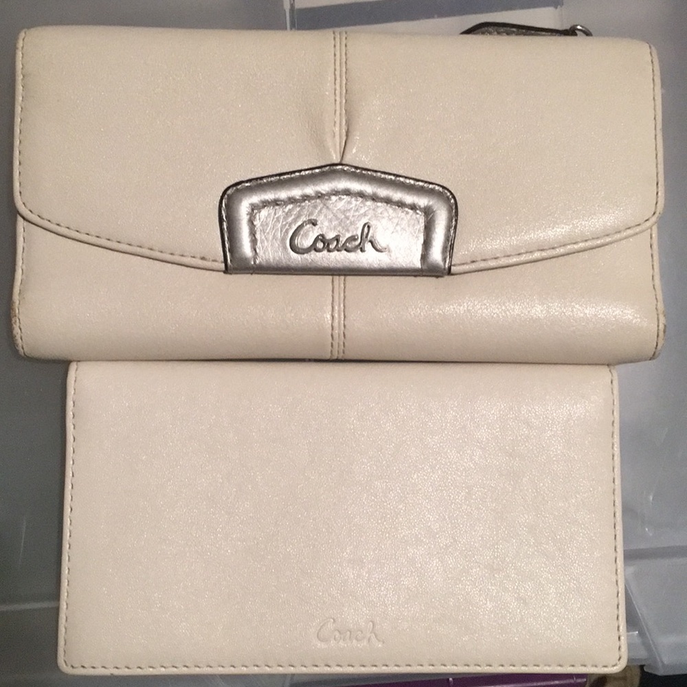 Coach wallet & Check holder-Authentic