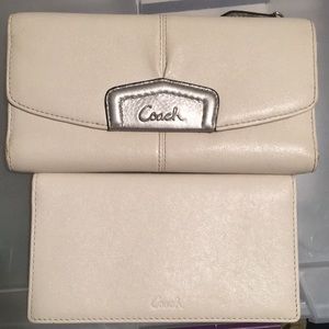 Coach wallet & Check holder-Authentic