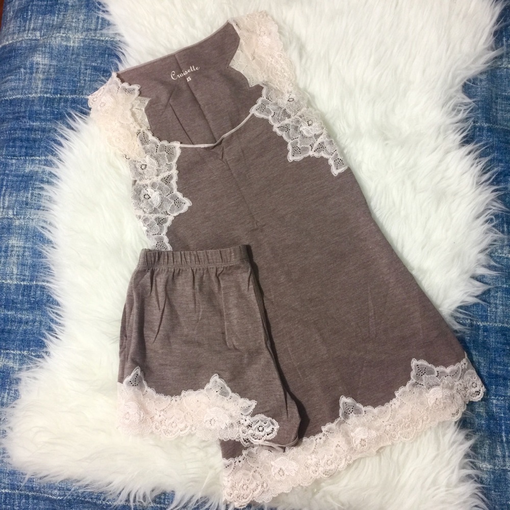 NEW Croiselle Beige Lace Sleepwear Pajama XS