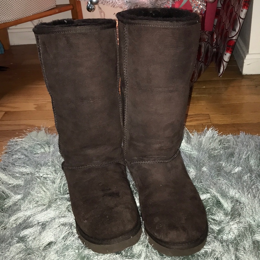Ugg Australia tall brown boots