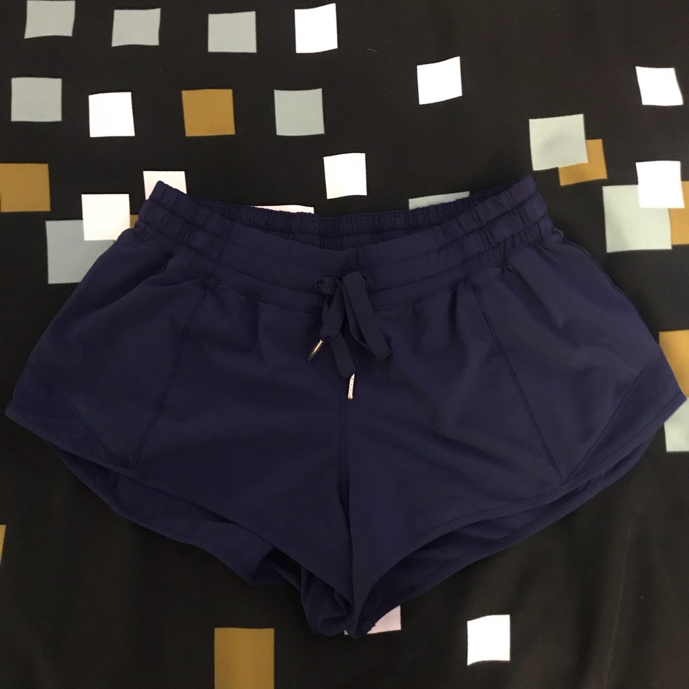 Lululemon Hotty hot short size 6