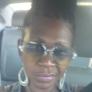 Meet your Posher, Shenica