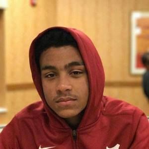 Meet your Posher, Carlos