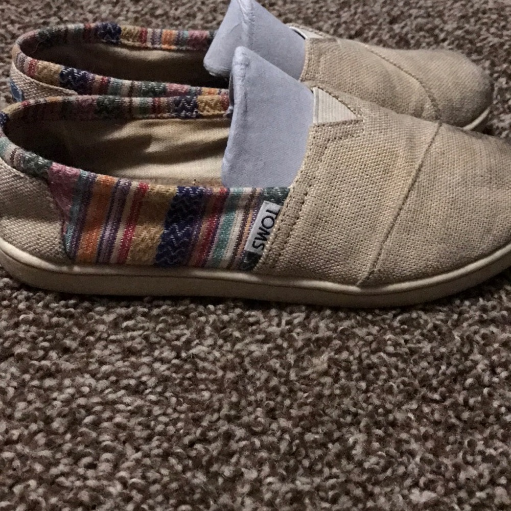 TOMS slip ons