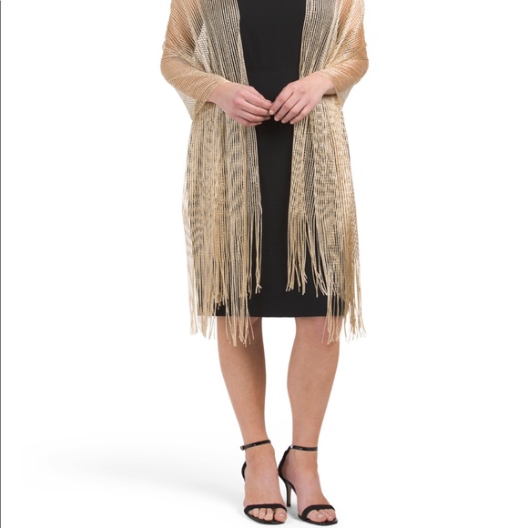 ❄️Sold Out❄️Gold Shimmer Fringe Shawl✨ - Picture 2 of 3
