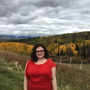 Meet your Posher, Alicia