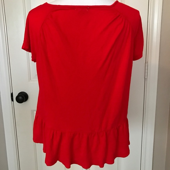 Eyeshadow Embroidered Red Top with Ruffle Hem - Picture 3 of 4