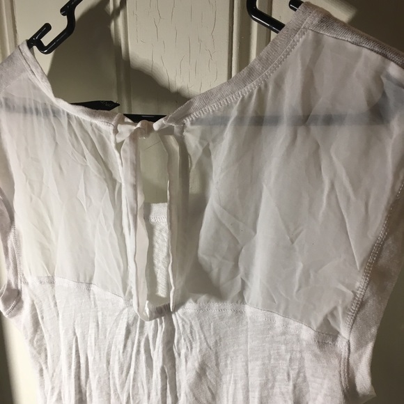 White basic top - Picture 2 of 4