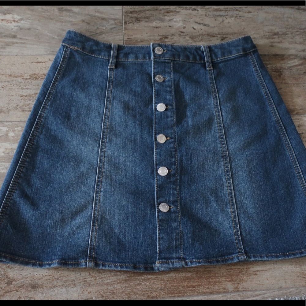 Denim skirt