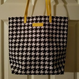 Vera Bradley houndstooth Tote