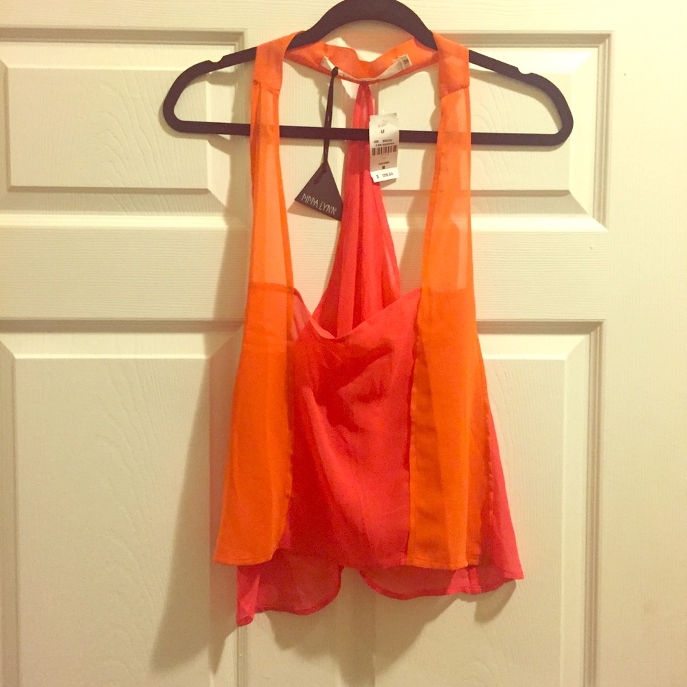 ❌SOLD❌ ✨NWT✨LF Pippa Lynn Drapey Top