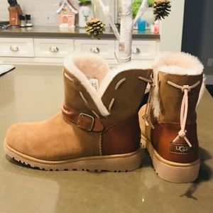 Ugg Australia Gil’s Boots Size 3