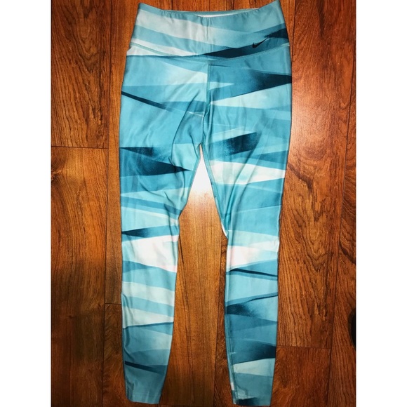 Nike Dri-fit leggings - Picture 2 of 4