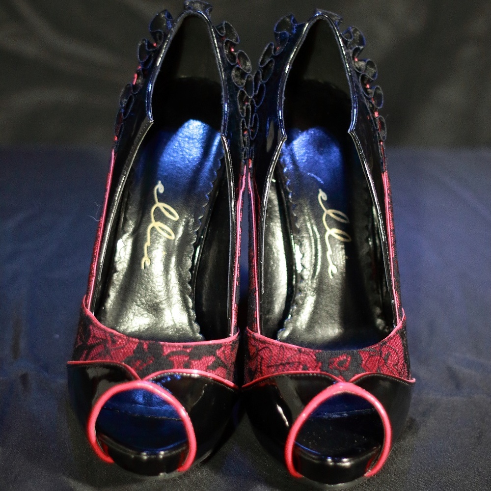 Peep-Toe Pump New